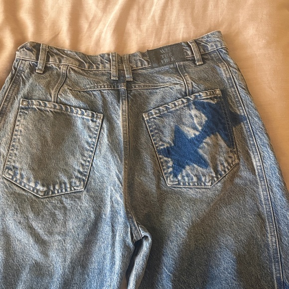 FREE PEOPLE WE THE FREE GOOD LUCK BARREL JEANS SHADOW STAR PRINT SIZE 29 - Picture 9 of 12